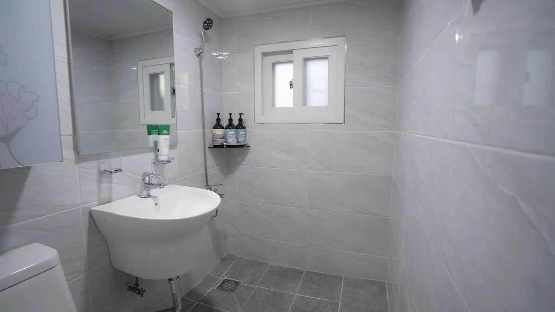 Slow Guwol Incheon 0*,  South Korea